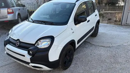 Usata Fiat Panda Cross Cross 69 CV (50 kW) 2026 Bianco Utilitaria