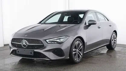 Grigio Usata 2024 Mercedes 180 Advanced Tre volumi | 32.890 € (Buon prezzo)