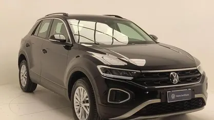 Nero Usata 2024 VW T-Roc Life SUV | 25.500 € (Buon prezzo)