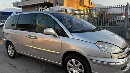 Usata Peugeot 807 163 CV (119 kW) 2013 Argento Monovolume