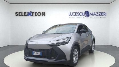 Gebraucht Toyota C-HR Trend 98 PS (72 kW) 2024 Grau SUV