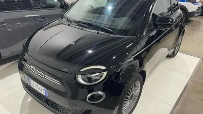 Nuova Fiat 500e 86 kW (118 CV) 2025 Nero Berlina