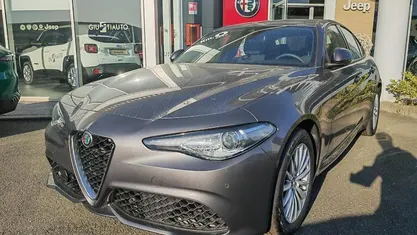 Usata Alfa Romeo Giulia Business 160 CV (117 kW) 2023 Grigio Berlina