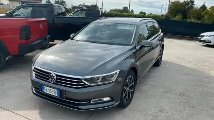 Usata VW Passat 190 CV (139 kW) 2016 Grigio Station wagon
