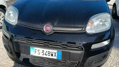 Usata Fiat Panda Lounge 69 CV (50 kW) 2019 Nero Utilitaria