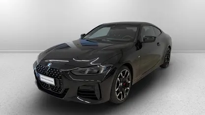 Black sapphire metallizzato Usata 2024 BMW 420 M Sport Coupé | 53.500 € (Molto cara)