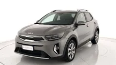 Grigio Usata 2024 Kia Stonic Style SUV | 16.600 € (Buon prezzo)