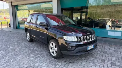 Usata Jeep Compass Limited 163 CV (119 kW) 2011 Bluazzurro SUV