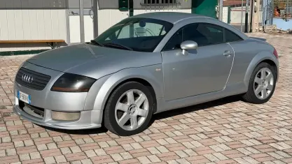 Usata Audi TT Design 179 CV (131 kW) 2002 Grigio Coupé