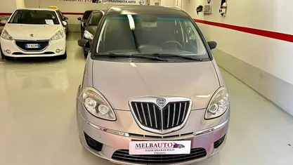 Usata Lancia Musa Gold 77 CV (56 kW) 2012 Monovolume
