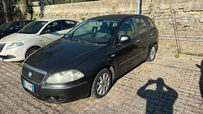 Usata Fiat Croma 150 CV (110 kW) 2007 Grigio Station wagon