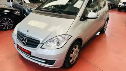 Usata Mercedes A160 95 CV (69 kW) 2010 Argento Berlina