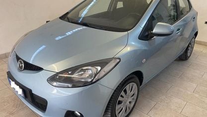Usata Mazda 2 86 CV (63 kW) 2008 Blu Utilitaria