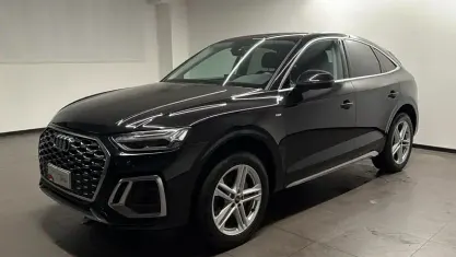 Begagnad Audi Q5 Sportback S-Line 204 HK (150 kW) 2023 Svart SUV
