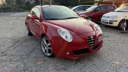 Rosso Usata 2009 Alfa Romeo MiTo Due volumi | 2990 € (Buon prezzo)