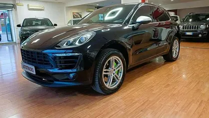 Nero Usata 2015 Porsche Macan SUV | 27.900 € (Buon prezzo)