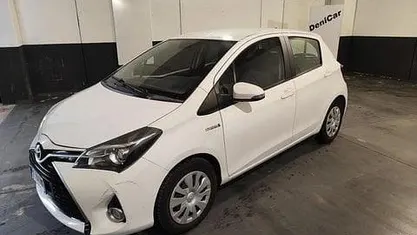 Usata Toyota Yaris Hybrid Business Edition 101 CV (74 kW) 2017 Utilitaria