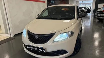 Beige Usata 2018 Lancia Ypsilon Gold Due volumi | 7990 € (Ottimo prezzo)