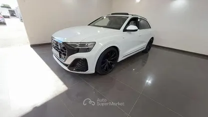 Nuova Audi Q8 S-Line 286 CV (210 kW) 2025 Bianco SUV
