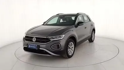 Usata VW T-Roc Life 150 CV (110 kW) 2024 Grigio SUV