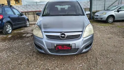 Usata Opel Zafira Cosmo 94 CV (69 kW) 2009 Grigio Monovolume