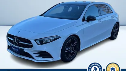 Bianco pastello Usata 2022 Mercedes A180 Premium Tre volumi | 29.200 € (Buon prezzo)