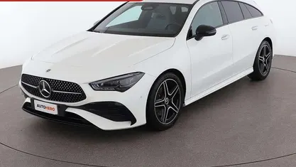 Bianco Usata 2024 Mercedes CLA200 Shooting Brake AMG Line Premium Station wagon | 33.599 € (Buon prezzo)