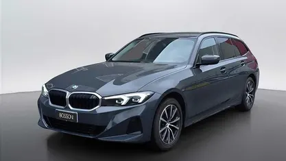 Usata BMW 320e 190 CV (139 kW) 2023 Grigio Station wagon