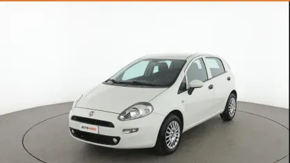Usata Fiat Punto Street 75 CV (55 kW) 2015 Bianco Utilitaria