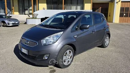 Usata Kia Venga EX 90 CV (66 kW) 2011 Utilitaria