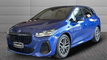 Blu Usata 2025 BMW 220 Performance Station wagon | 38.700 € (Molto cara)