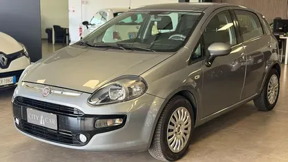 Usata Fiat Punto Evo Dynamic 75 CV (55 kW) 2011 Utilitaria