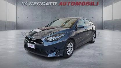 Usata Kia Ceed Urban 120 CV (88 kW) 2022 Grigio Utilitaria