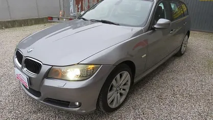Grigio Usata 2011 BMW 318 Efficient Dynamics Station wagon | 5900 € (Buon prezzo)