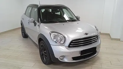 Argento Usata 2014 Mini Cooper D Countryman Business SUV | 10.900 € (Cara)
