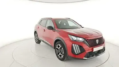 Usata Peugeot 2008 Allure 101 CV (74 kW) 2024 Rosso SUV