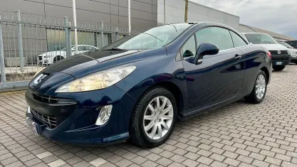 Usata Peugeot 308 CC 111 CV (81 kW) 2011 Blu Cabrio