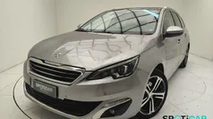 Usata 2015 Peugeot 308 Allure Station wagon | 9486 € (Buon prezzo)