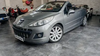 Usata Peugeot 207 CC Allure 112 CV (82 kW) 2011 Grigio Cabrio