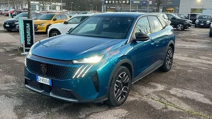 Usata Peugeot 3008 Allure 145 CV (106 kW) 2024 Blu SUV