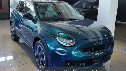 Usata Fiat 600 La Prima 101 CV (74 kW) 2025 Azzurro SUV