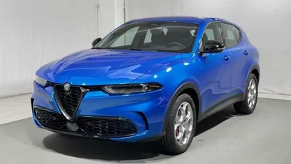 Blu/azzurro Usata 2023 Alfa Romeo Tonale Sprint SUV | 28.900 € (Buon prezzo)