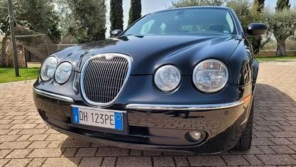Usata Jaguar S-Type Executive 207 CV (152 kW) 2007 Nero Berlina