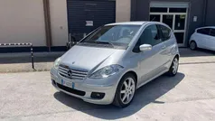 Bianco Usata 2006 Mercedes 180 Avantgarde Tre volumi | 2400 € (Buon prezzo)