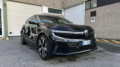 Usata 2025 Renault Megane E-Tech Komfort SUV | 28.500 € (Buon prezzo)