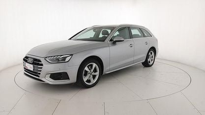 Käytetty Audi A4 Advanced 163 HP (119 kW) 2022 Hopea Farmari