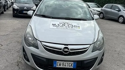 Usata Opel Corsa Edition 85 CV (62 kW) 2014 Utilitaria