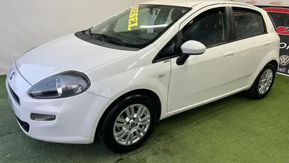 Usata Fiat Punto 85 CV (62 kW) 2013 Bianco Utilitaria