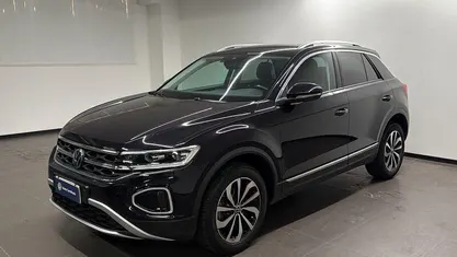 Usata VW T-Roc Style 150 CV (110 kW) 2023 Nero SUV