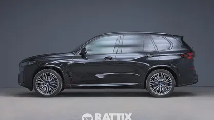 Usata BMW X5 M Sport 313 CV (230 kW) 2024 Black shapphire metallic SUV